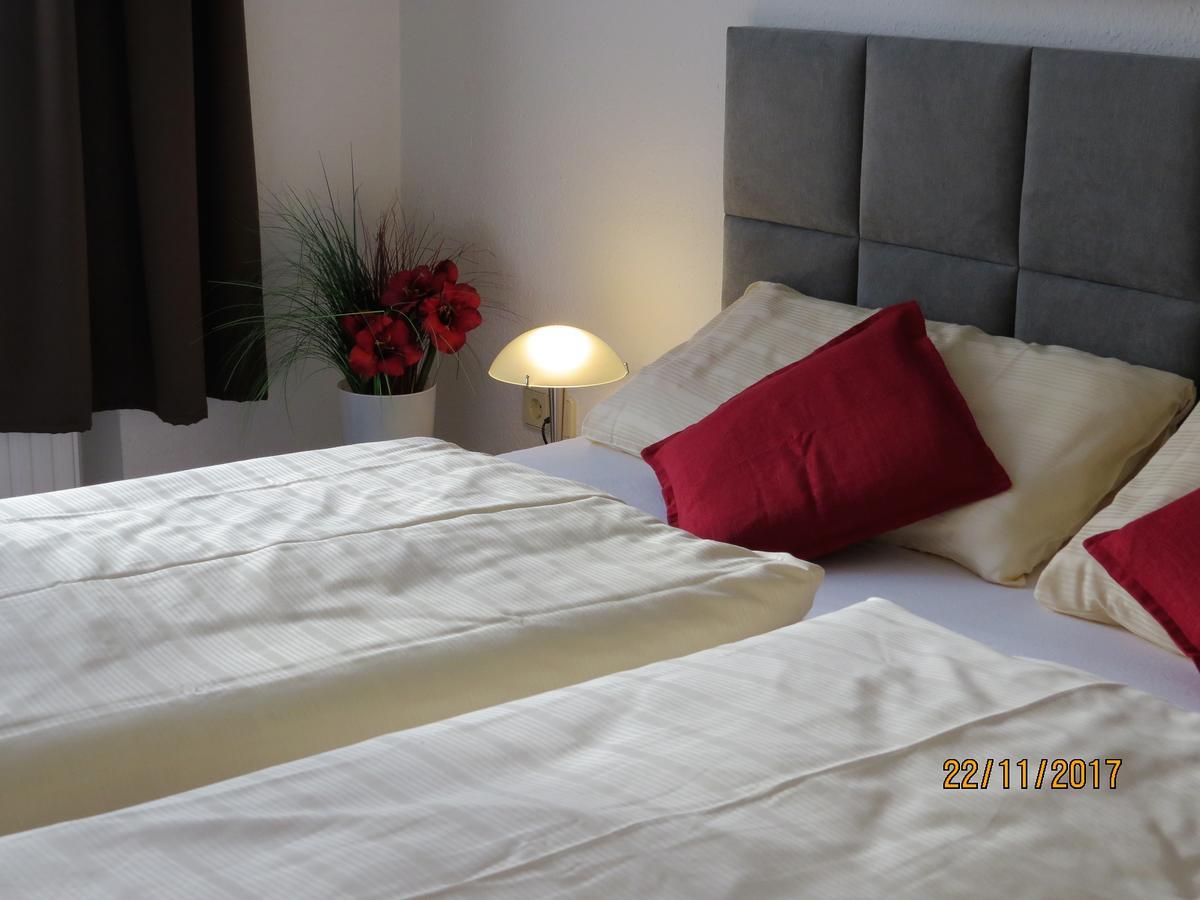 Hotel Saarblick Mettlach Extérieur photo